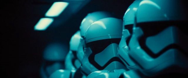 Star-Wars-7-Trailer-Photo-Stormtroopers-1024x426
